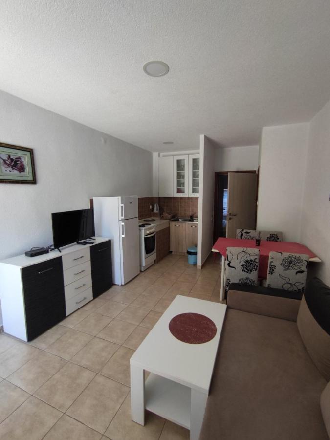 Apartments Vranes Tivat Exterior photo