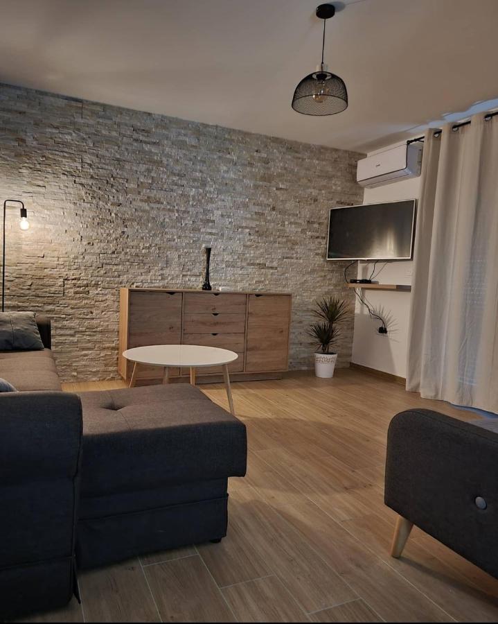 Apartments Vranes Tivat Exterior photo