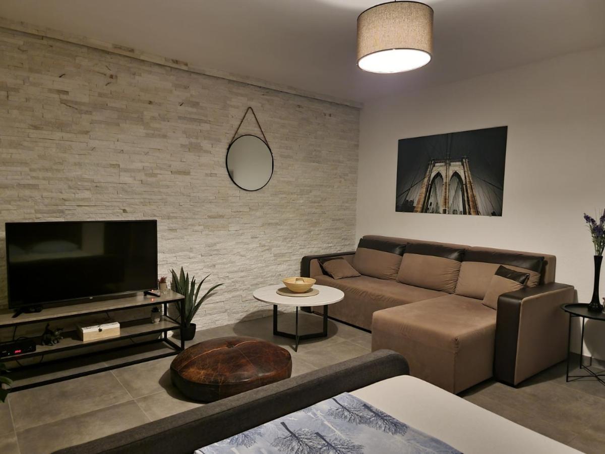 Apartments Vranes Tivat Exterior photo