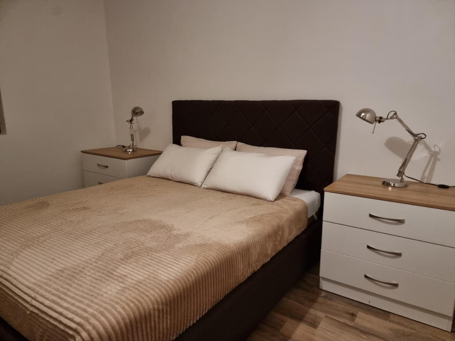 Apartments Vranes Tivat Exterior photo