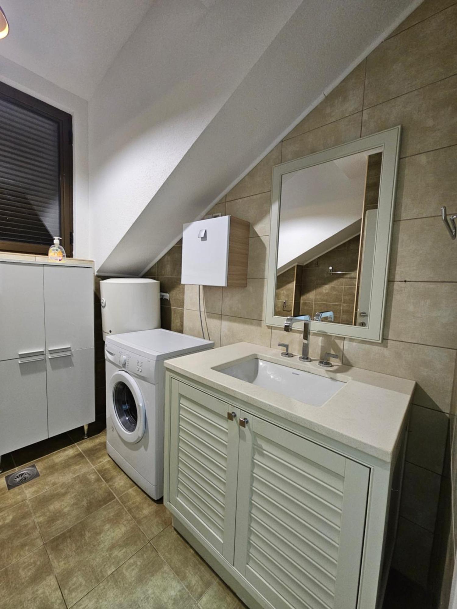 Apartments Vranes Tivat Exterior photo