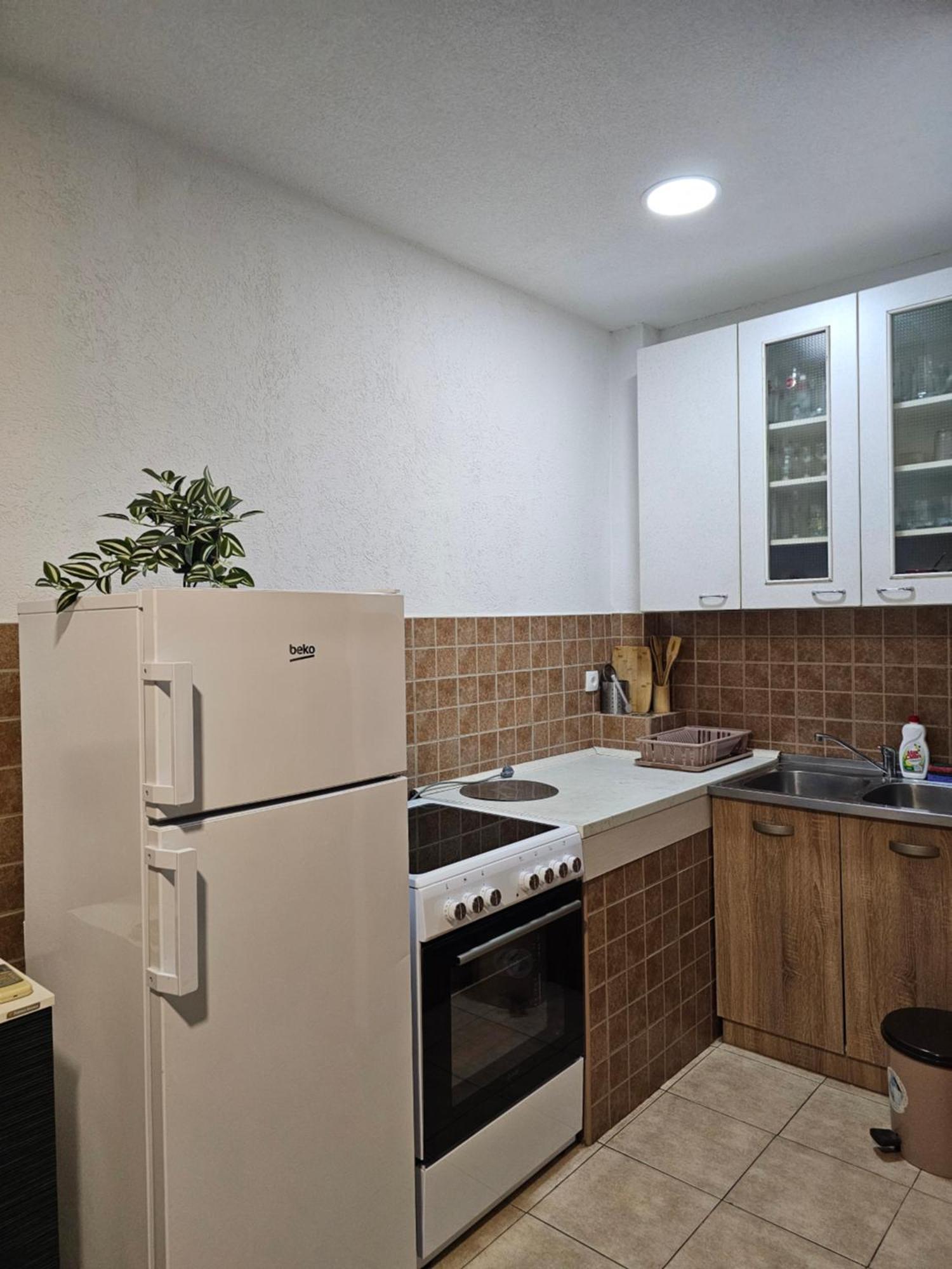 Apartments Vranes Tivat Exterior photo