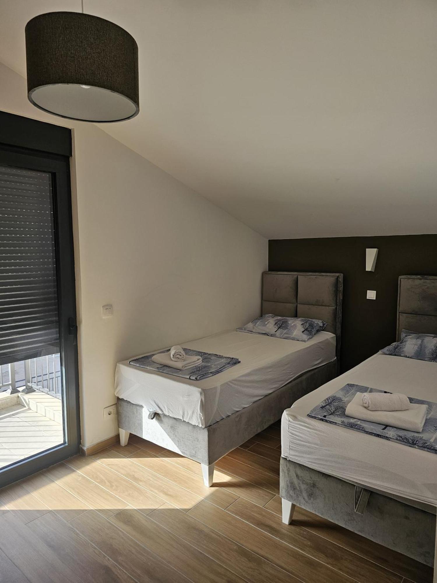 Apartments Vranes Tivat Exterior photo